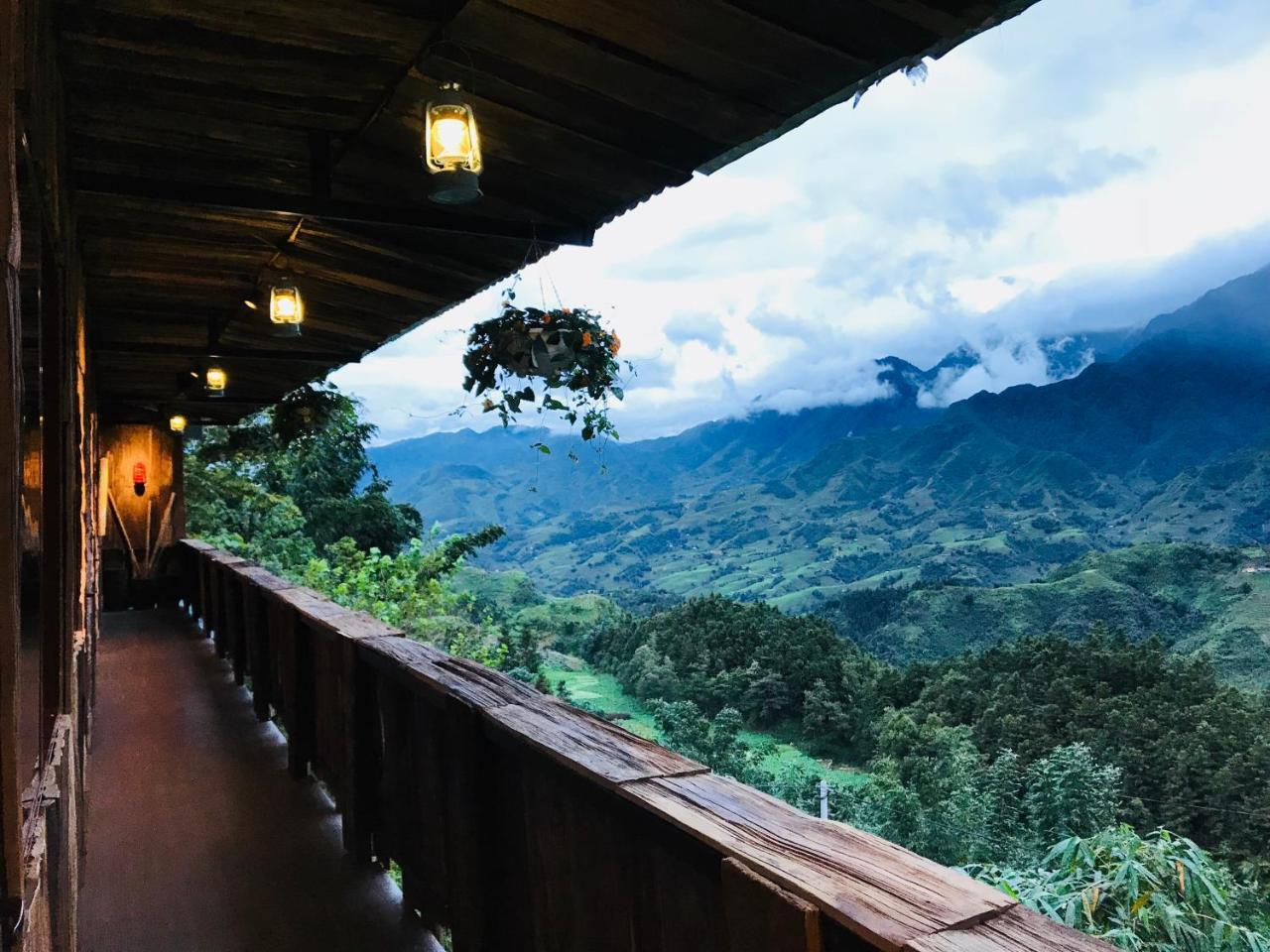 Fansipan Terrace Cafe And Homestay Sa Pa Kültér fotó